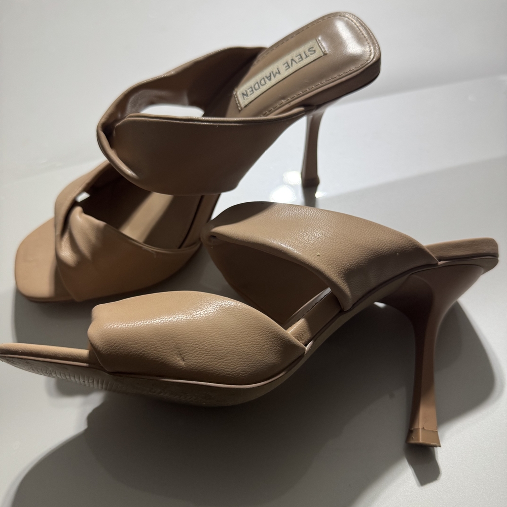 Steve Madden Women's Beige Heeled Mules